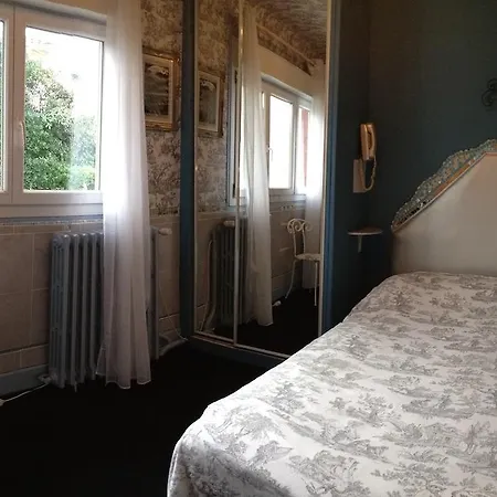 De La Milady Biarritz