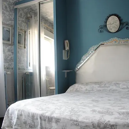 De La Milady Hotel 2*